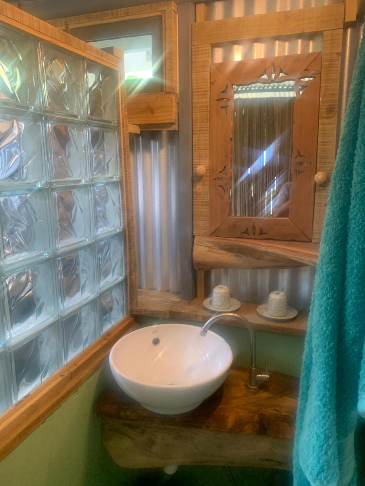 Lily Pad Lodge Bambou Extérieur photo